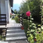 펜션 Janos Nyaralo Balatonmáriafürdő